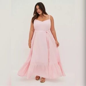 Torrid Maxi Dress 🌸